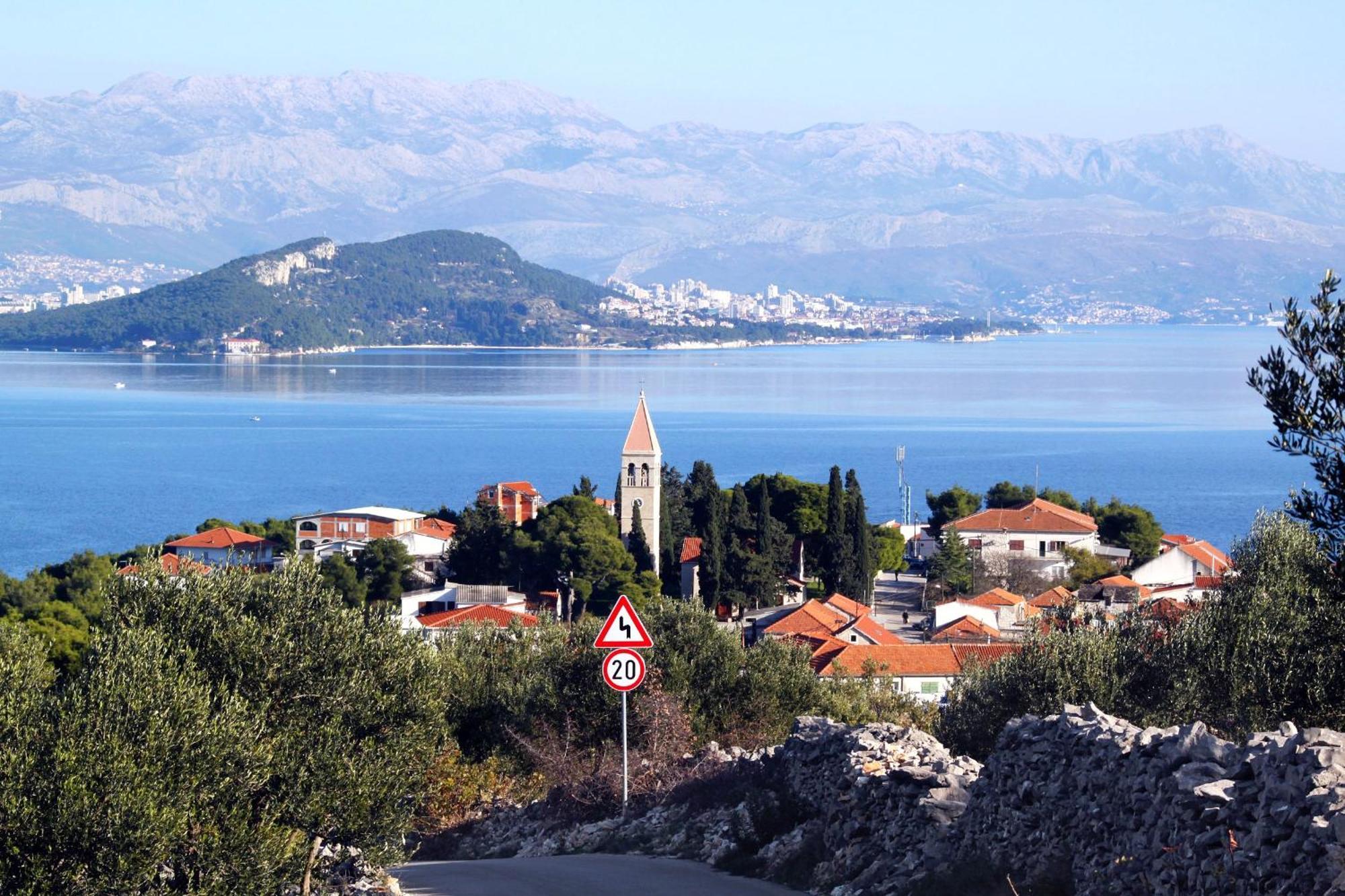 Apartments By The Sea Slatine, Ciovo - 6000 Esterno foto