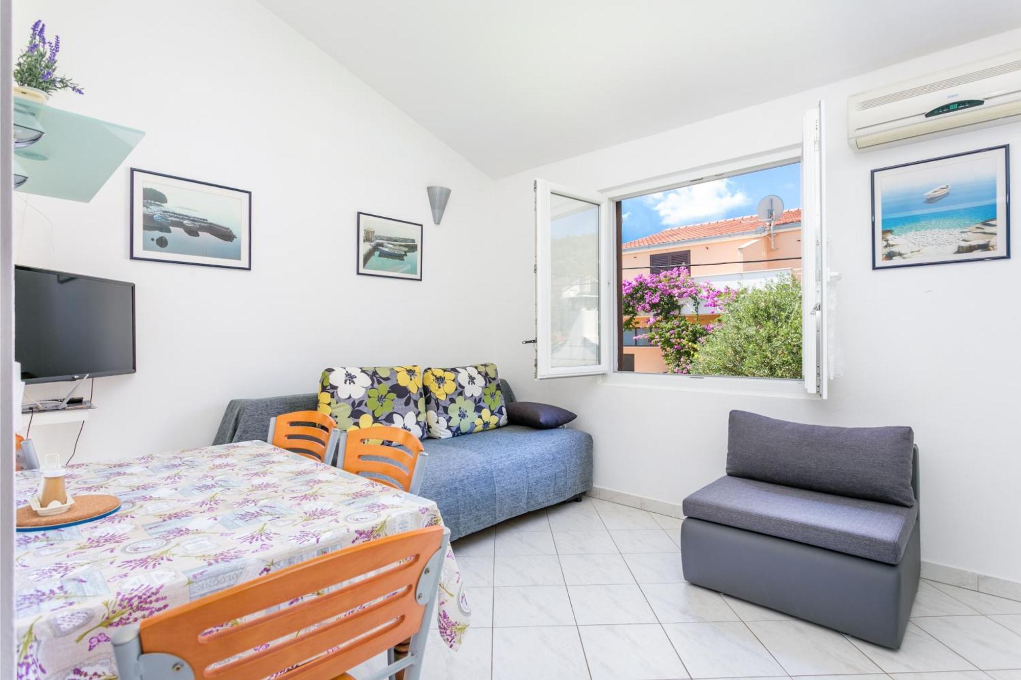 Apartments By The Sea Slatine, Ciovo - 6000 Esterno foto
