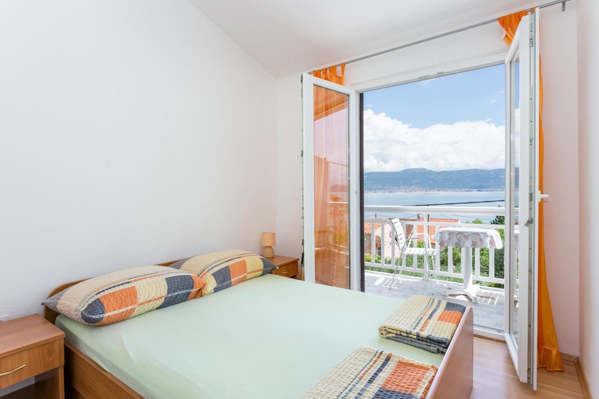 Apartments By The Sea Slatine, Ciovo - 6000 Esterno foto